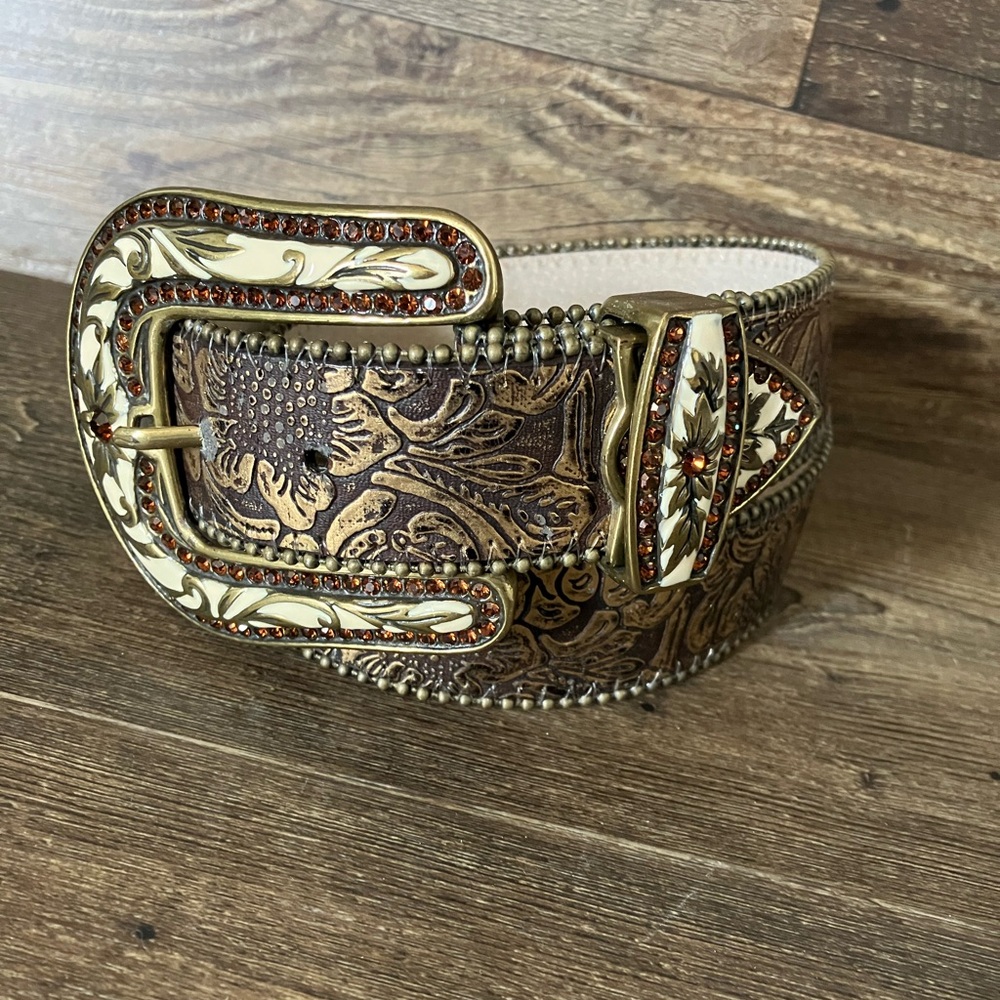 Show belt